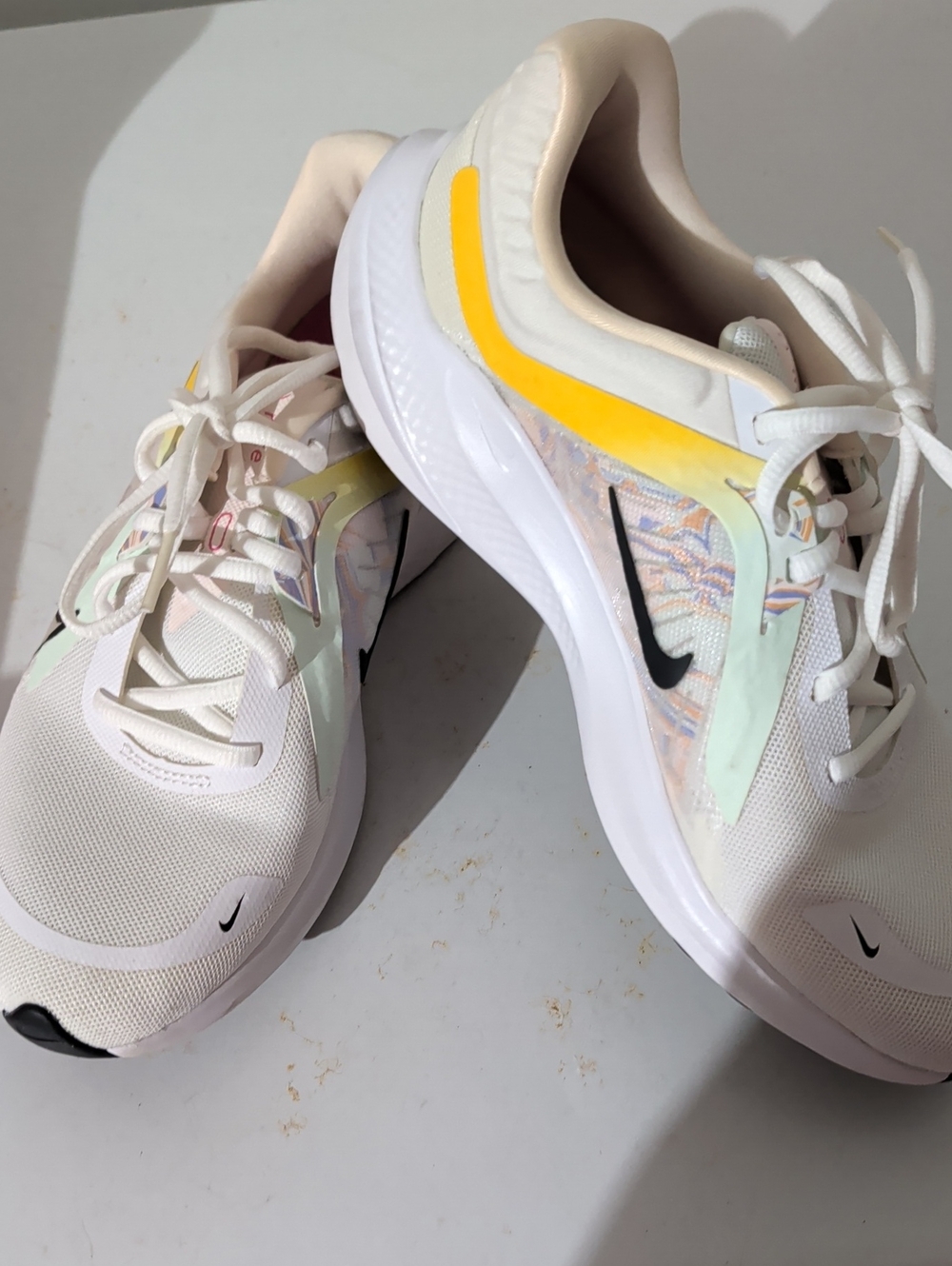 Nike Women's White Multicolor Running Shoes